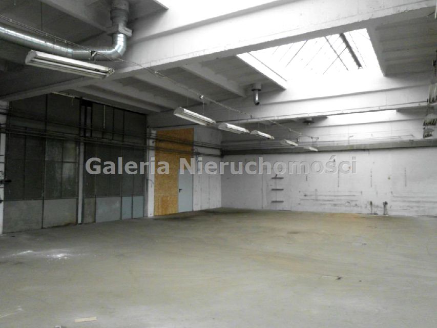 Budynek użytkowy Warszawa