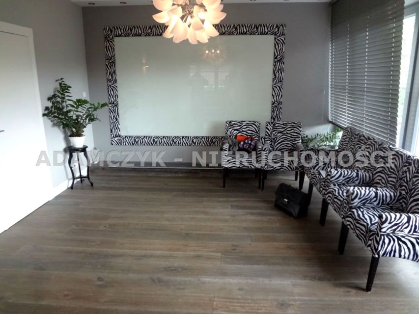 Budynek użytkowy Warszawa