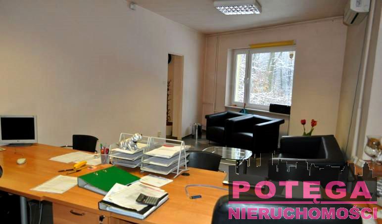 Budynek użytkowy Warszawa