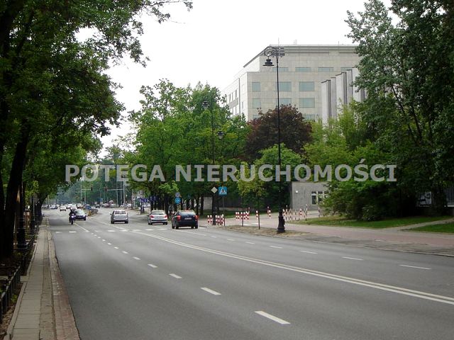 Budynek użytkowy Warszawa